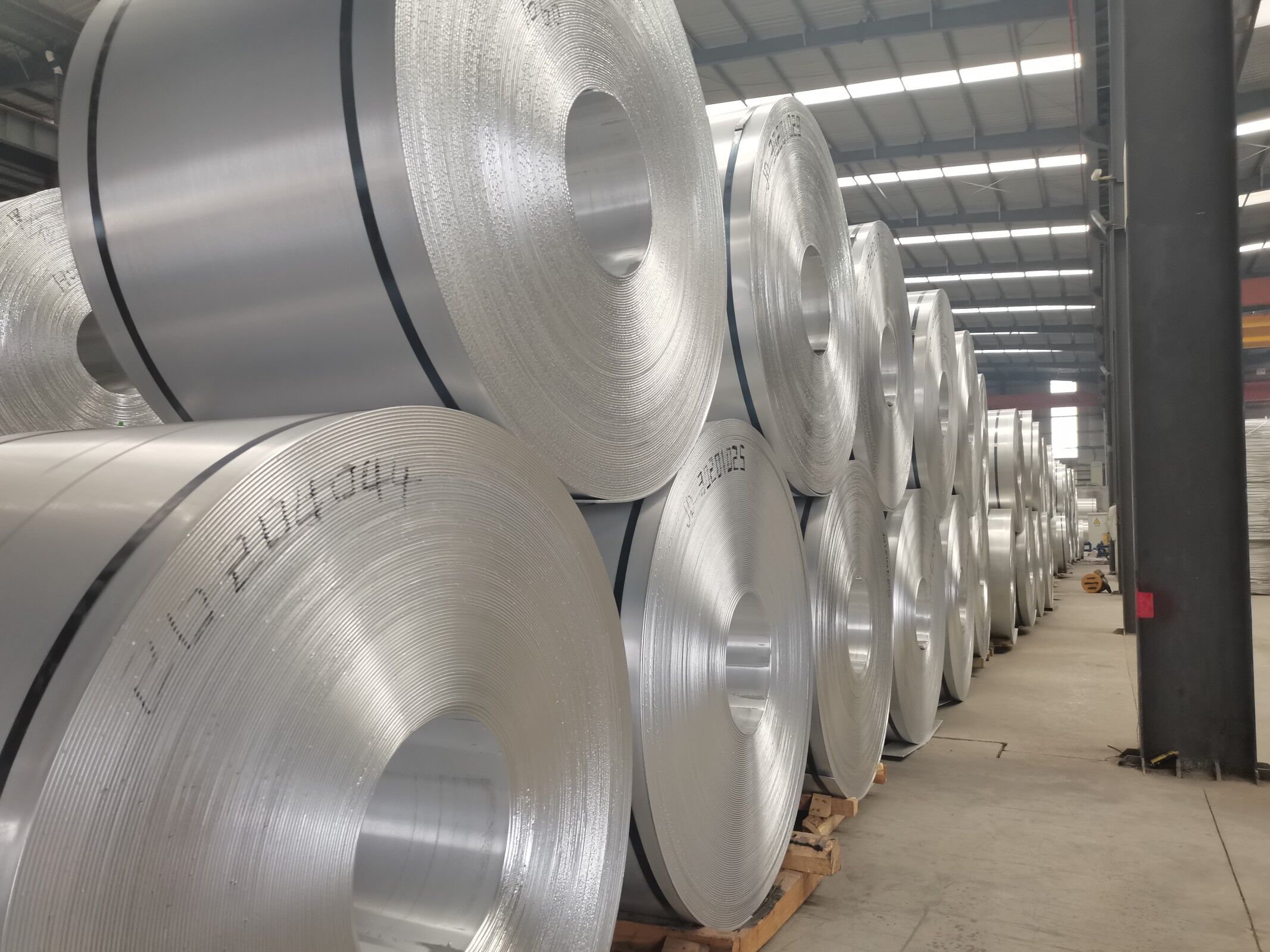 防锈铝卷阻止外貌划痕和外貌划痕的处理要领