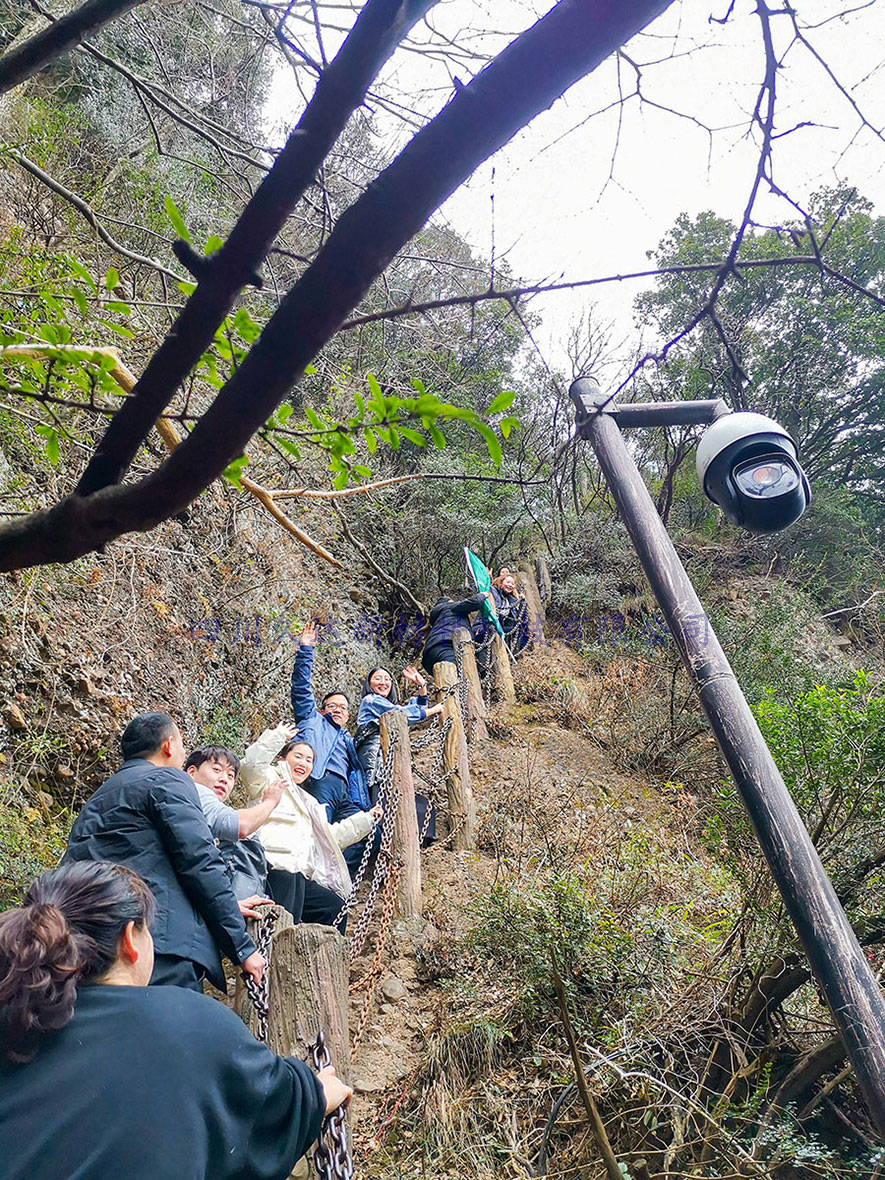勇攀剑门关 ----122cc太阳集成游戏集团团建